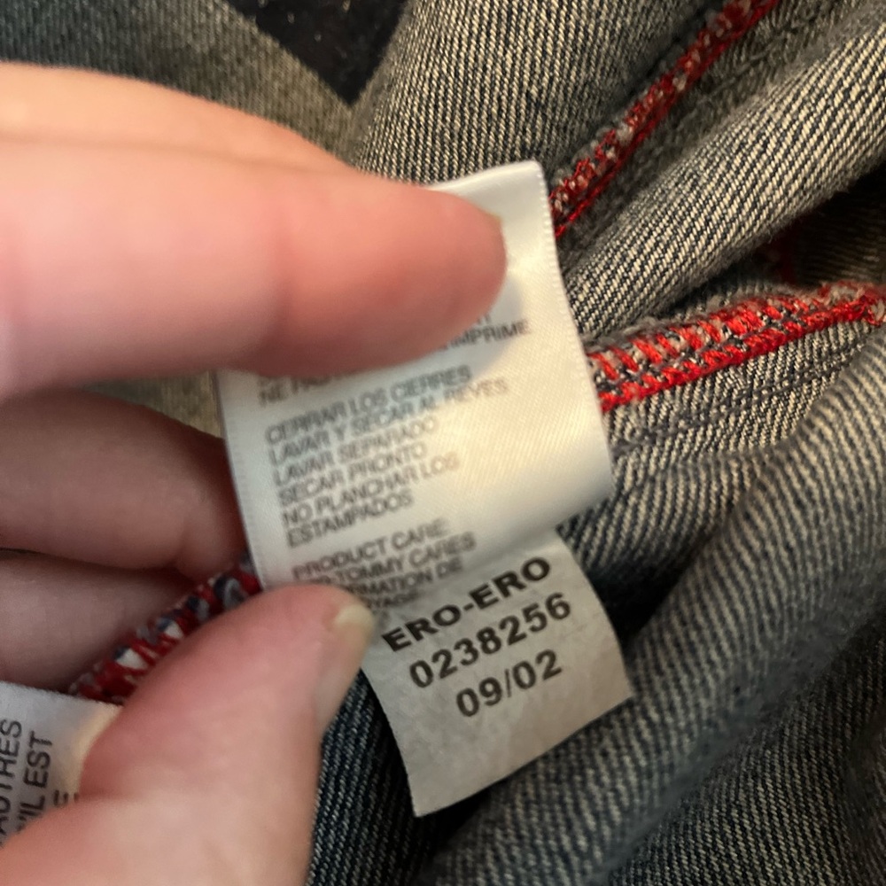 Vintage Tommy Hilfiger Blue Denim Button Up Jean Jacket Made in Turkey XL - Picture 4 of 7